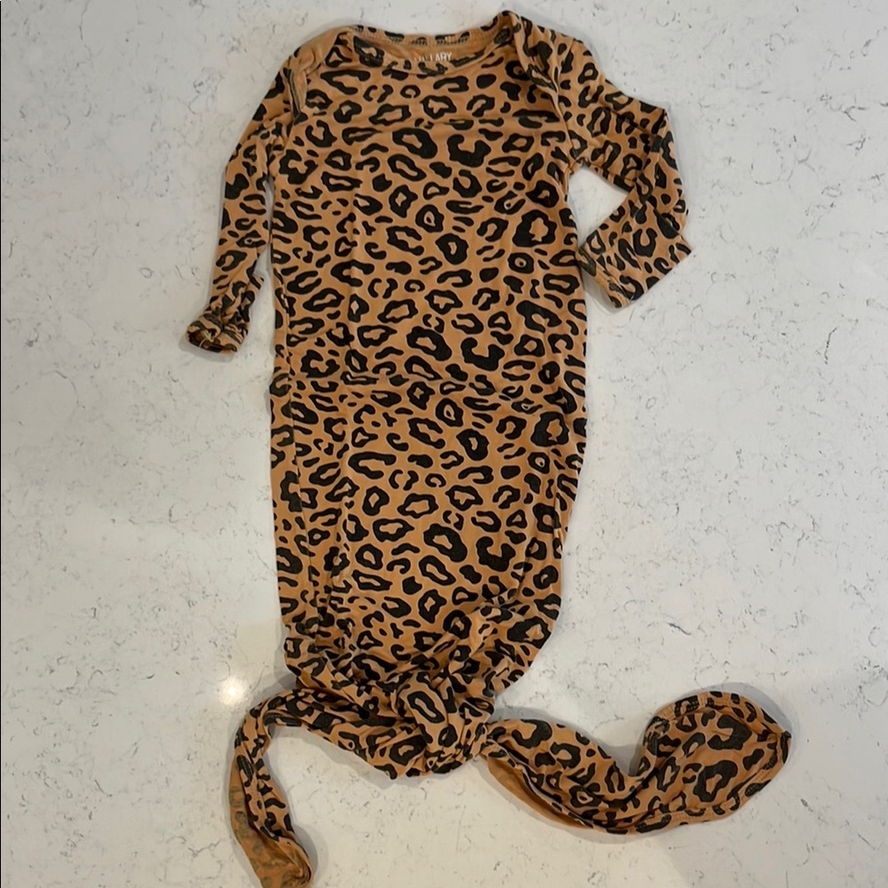 Wallaby animal print bamboo tie knot gown.  Size 0-3M.